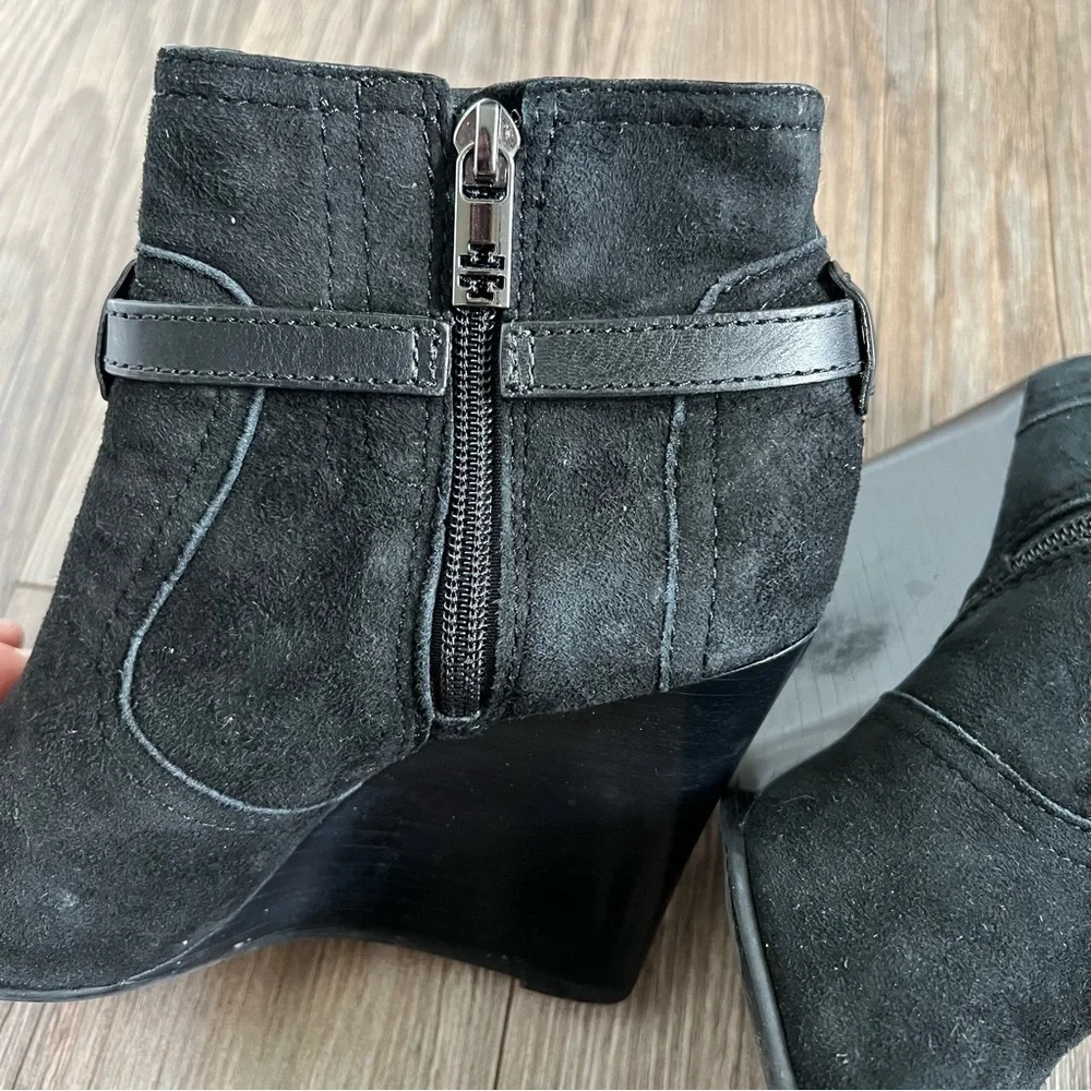 Tory Burch Aaden Black Suede Stacked Wedge Heel Ankle Booties Boots Size 6
